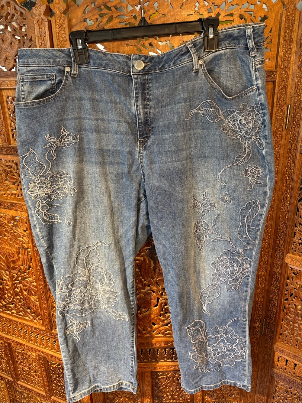 Lane Bryant Women’s Blue Floral Embroidered Jeans